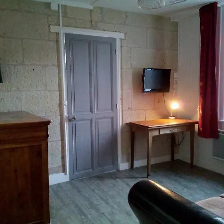 Maison Plein Pied De 30m² Avec Terrasse .saumur