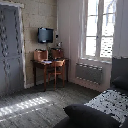 Maison Plein Pied De 30m² Avec Terrasse .saumur
